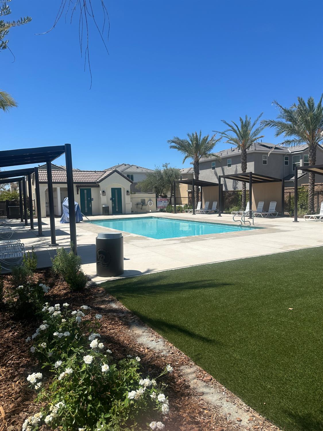 1108 W Encore Way W, Madera, CA 93636