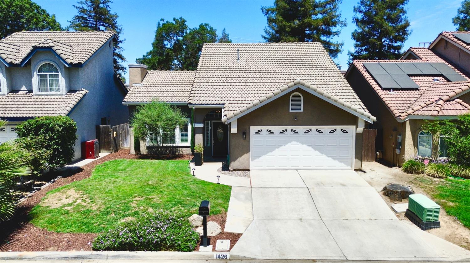 1426 E Salem Ave, Fresno, CA 93720