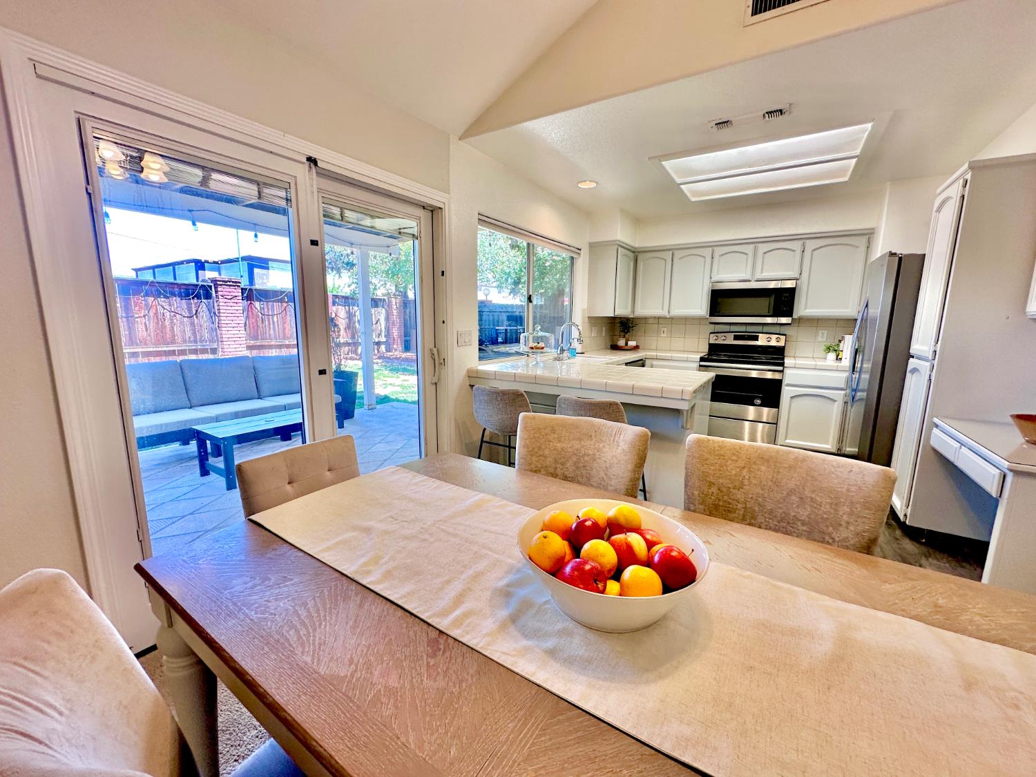 1426 E Salem Ave, Fresno, CA 93720