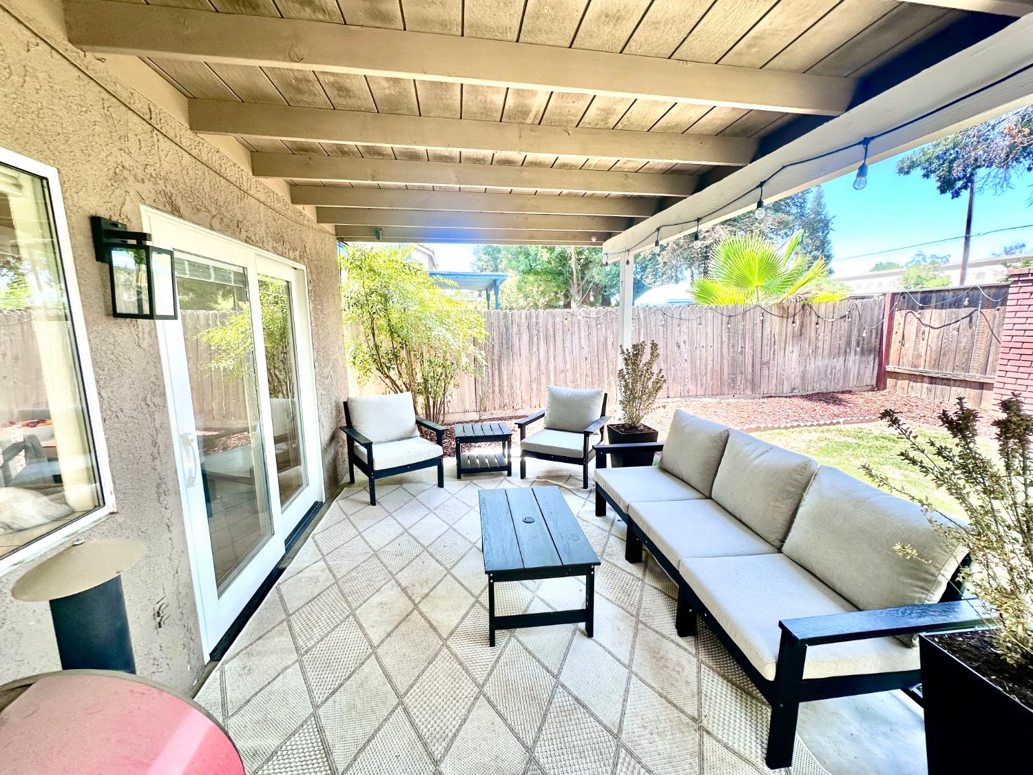 1426 E Salem Ave, Fresno, CA 93720