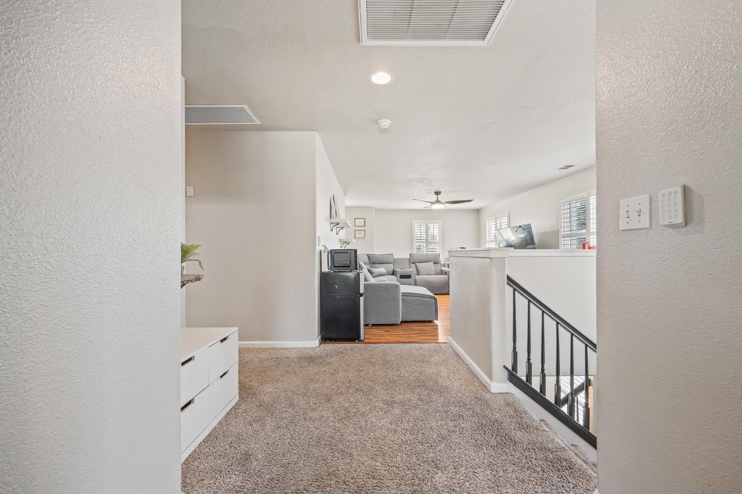 1942 Hanson Ave, Clovis, CA 93611