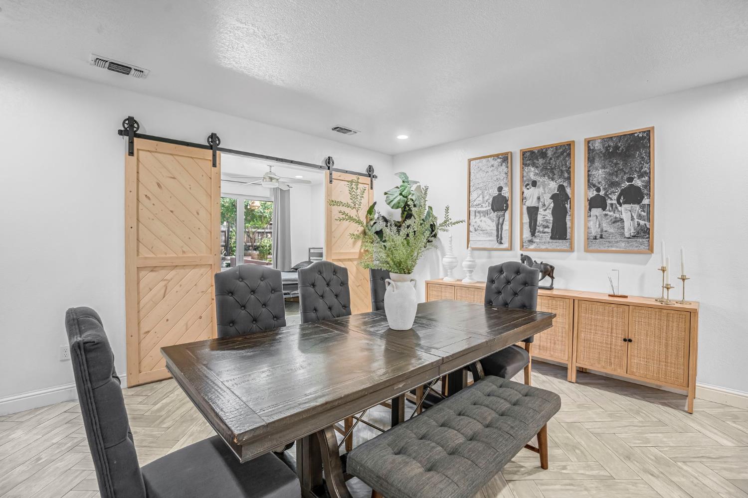 4690 N Barton Ave, Fresno, CA 93726
