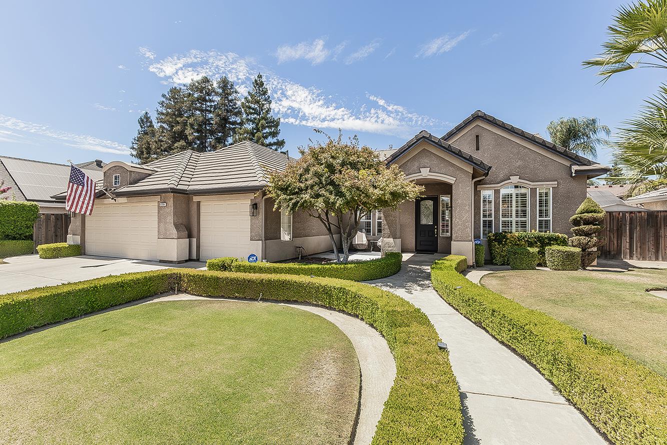 4994 W Minarets Ave, Fresno, CA 93722
