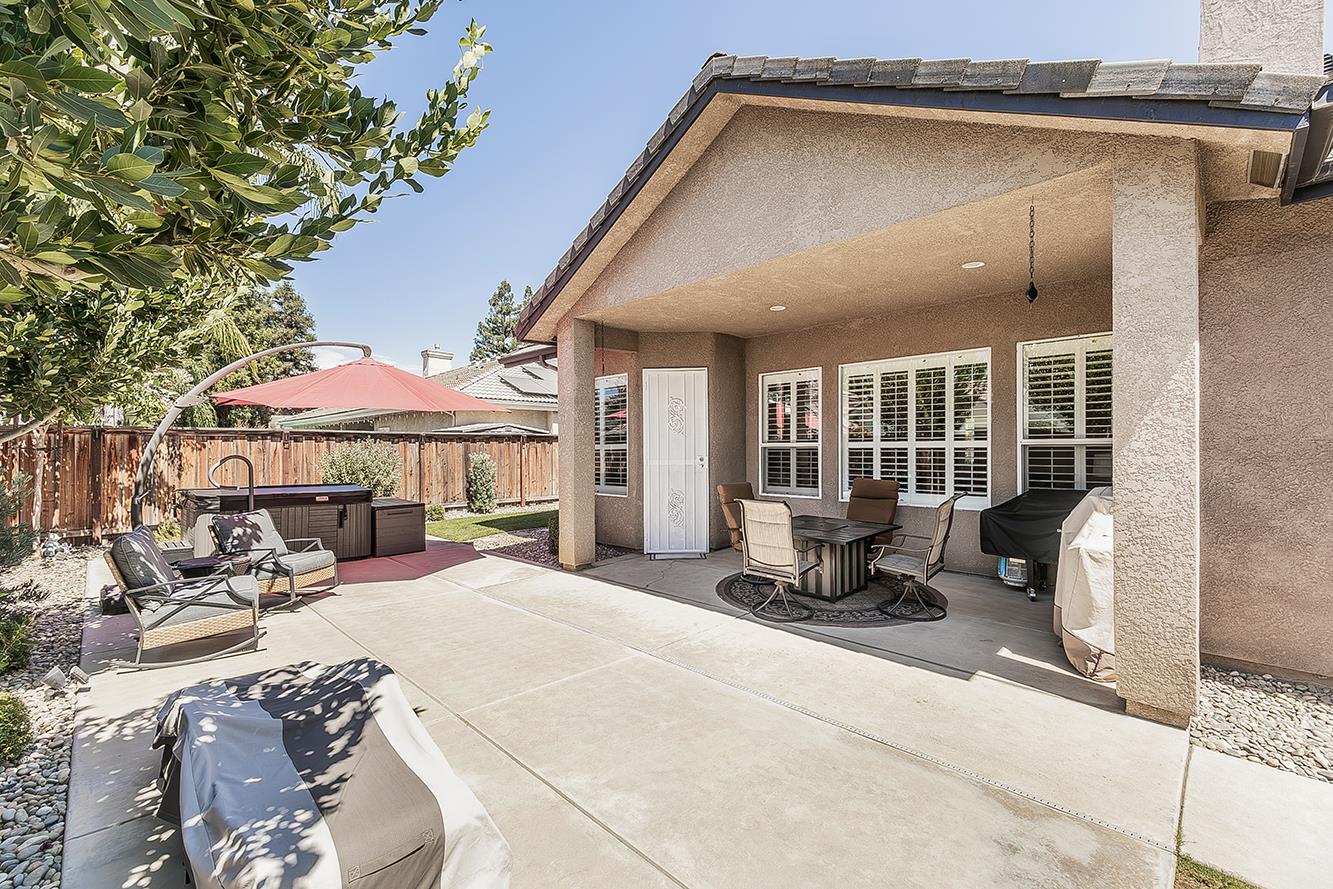 4994 W Minarets Ave, Fresno, CA 93722