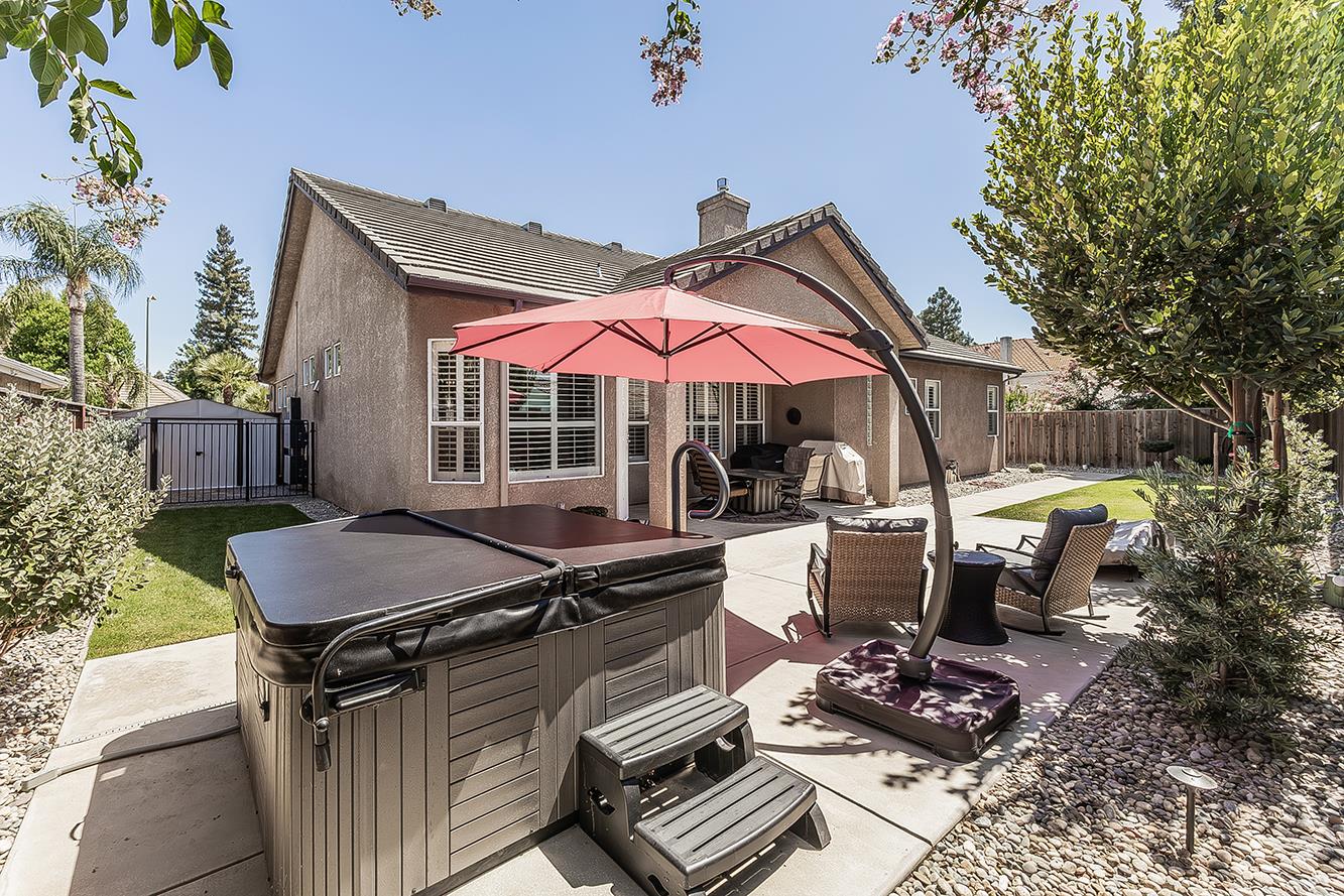 4994 W Minarets Ave, Fresno, CA 93722