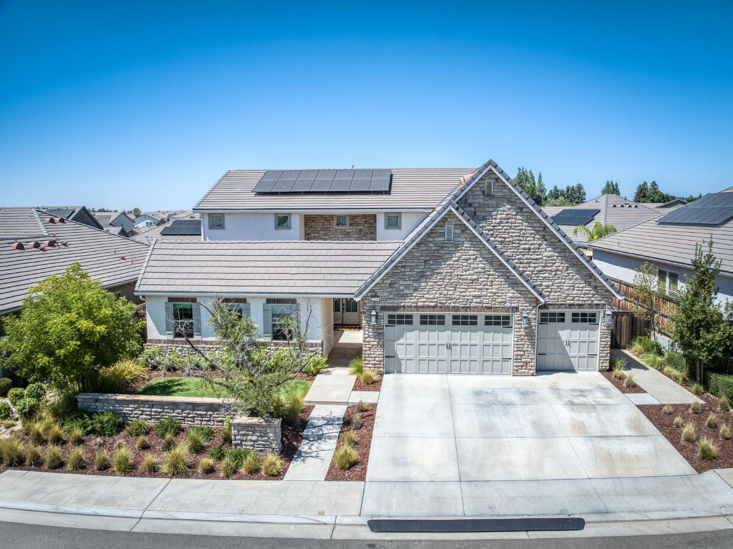 2314 E Kynzlee Ave, Fresno, CA 93730