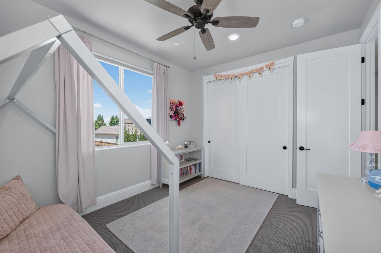 2314 E Kynzlee Ave, Fresno, CA 93730