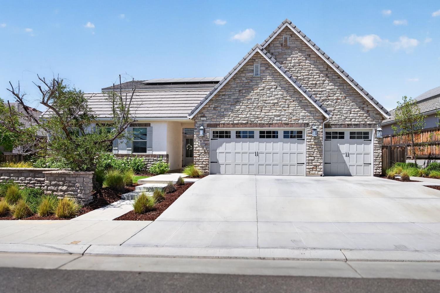 2314 E Kynzlee Ave, Fresno, CA 93730
