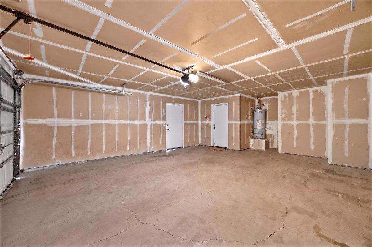 2539 Stuart Ave, Clovis, CA 93611