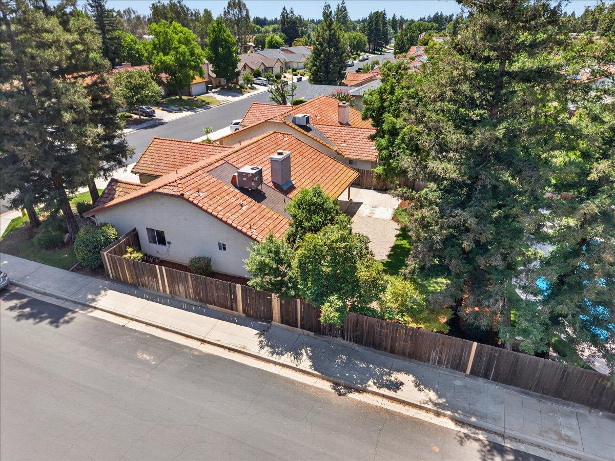 2539 Stuart Ave, Clovis, CA 93611