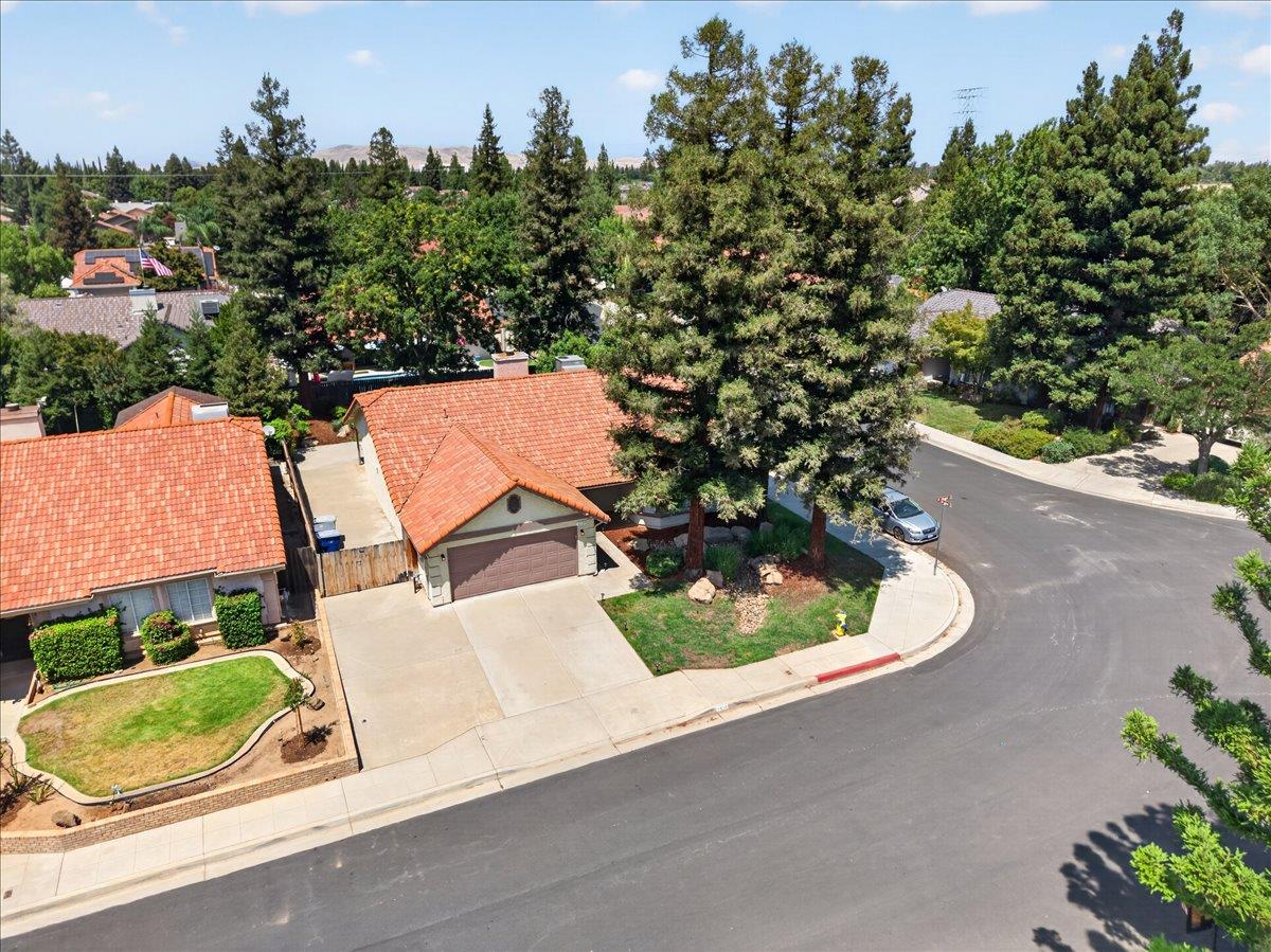 2539 Stuart Ave, Clovis, CA 93611