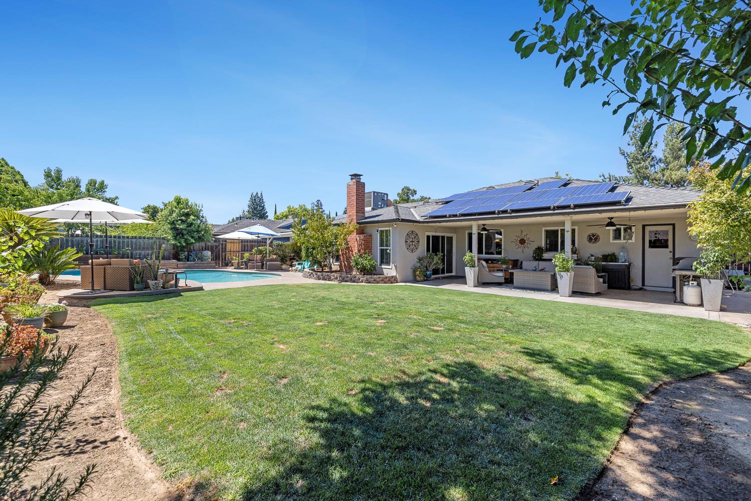 1325 W Magill Ave, Fresno, CA 93711