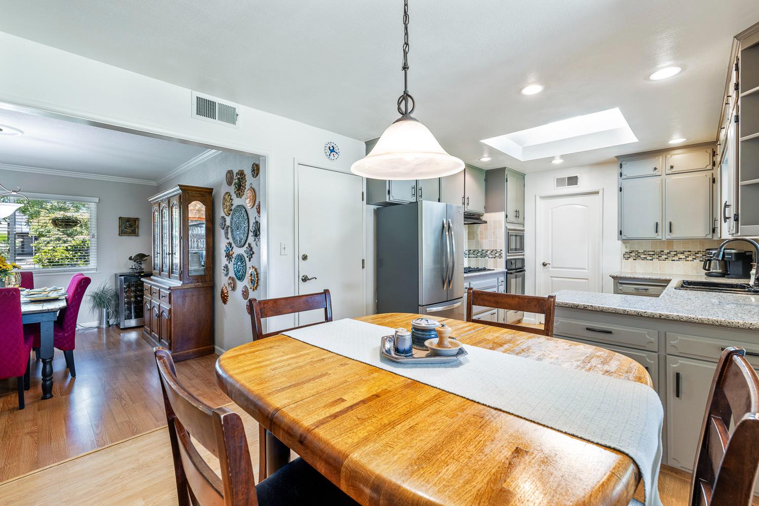 1325 W Magill Ave, Fresno, CA 93711