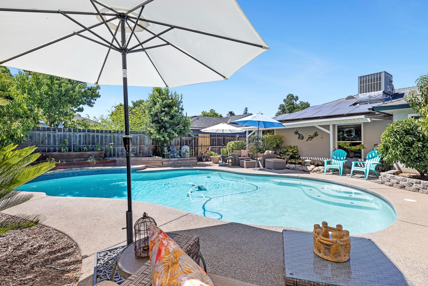 1325 W Magill Ave, Fresno, CA 93711