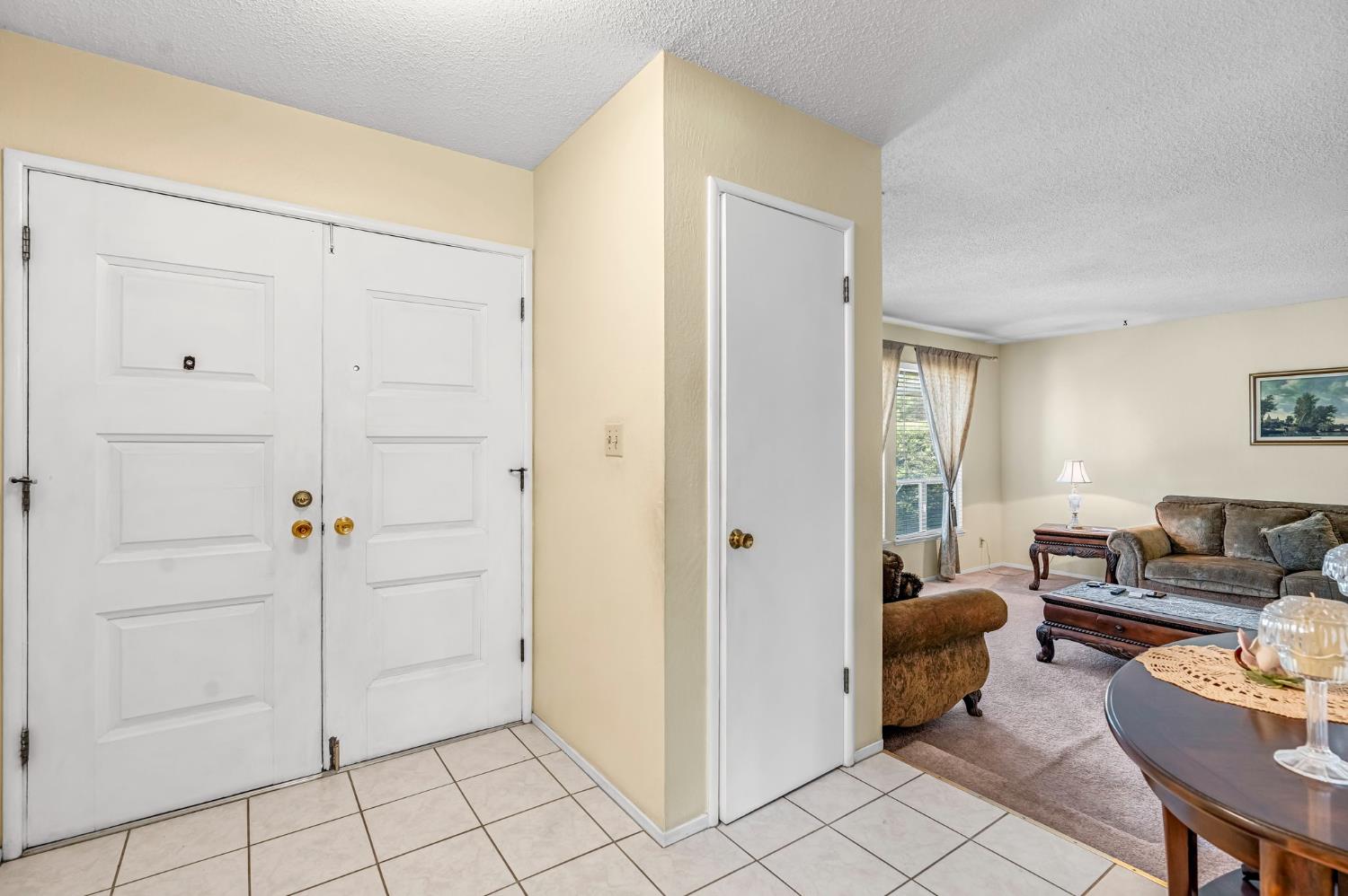 5618 N 9Th St, Fresno, CA 93710