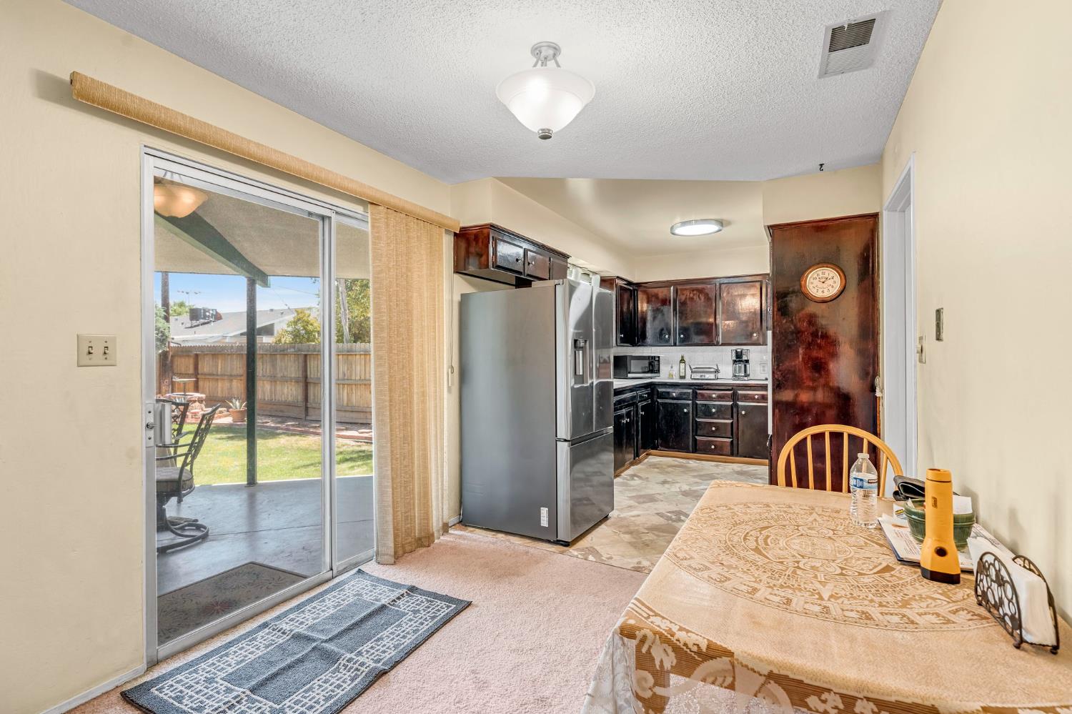 5618 N 9Th St, Fresno, CA 93710