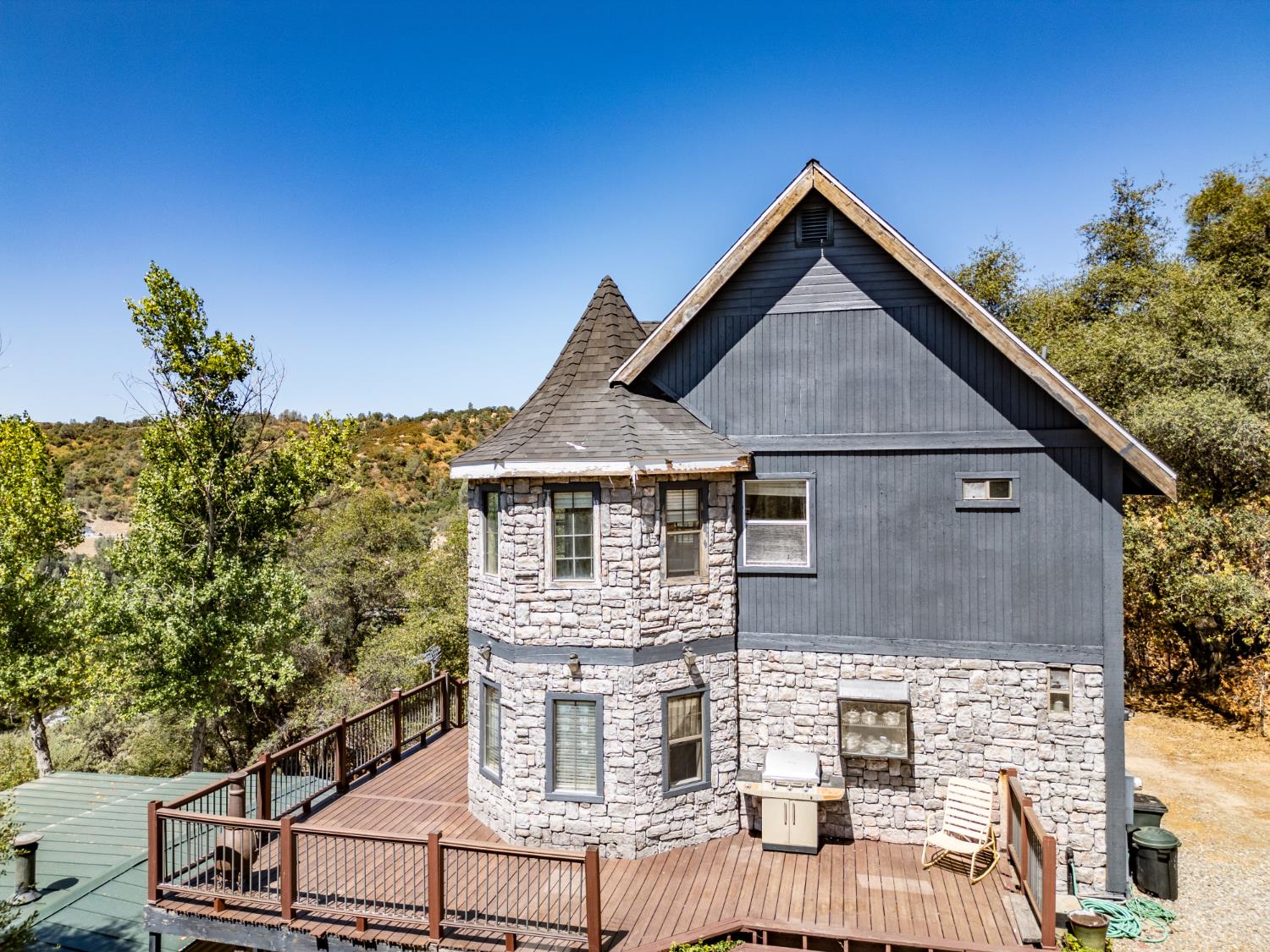 42306 Snowline Ct, Oakhurst, CA 93644