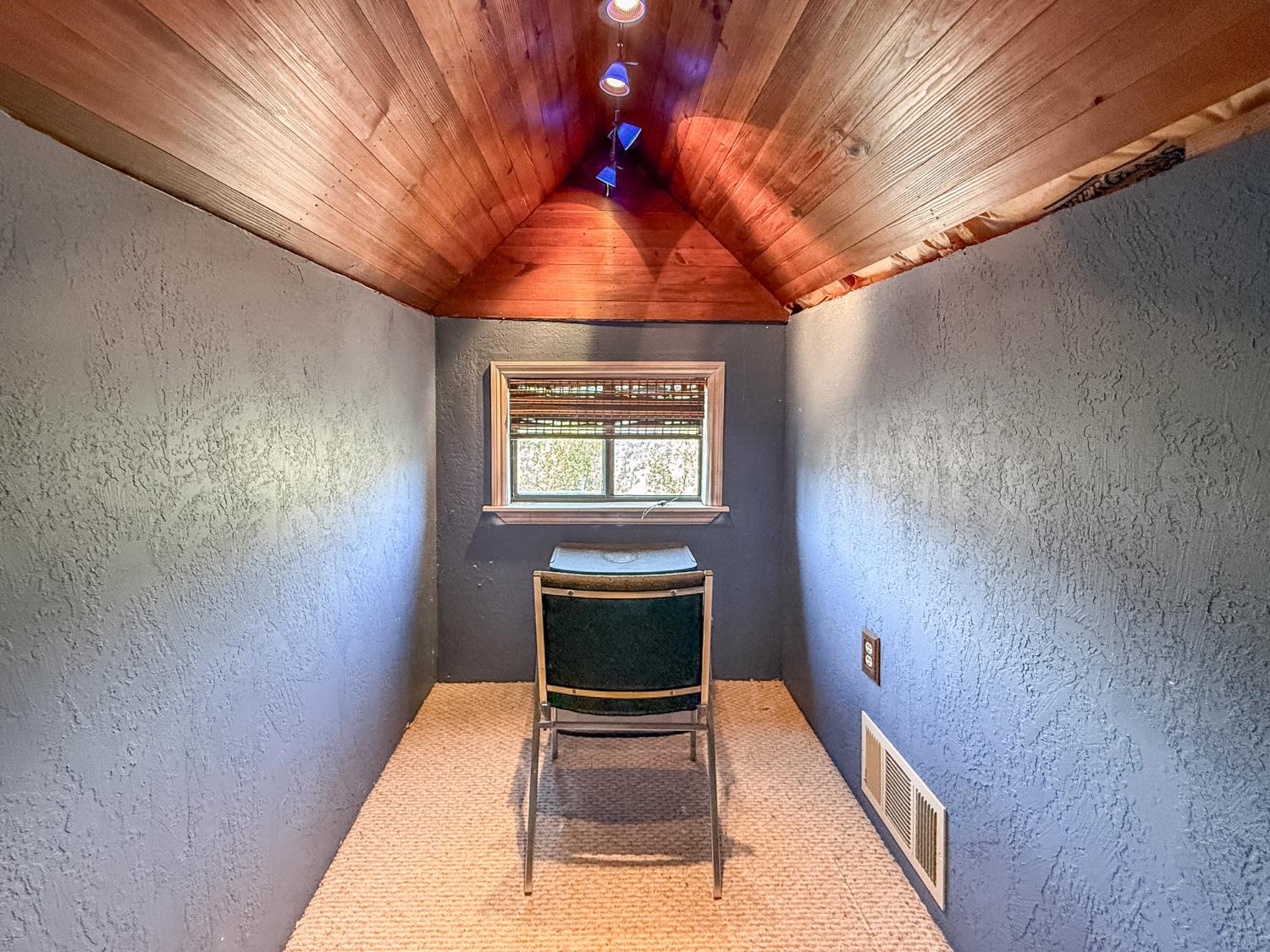 42306 Snowline Ct, Oakhurst, CA 93644