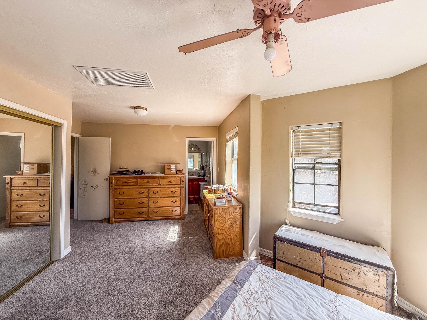 42306 Snowline Ct, Oakhurst, CA 93644