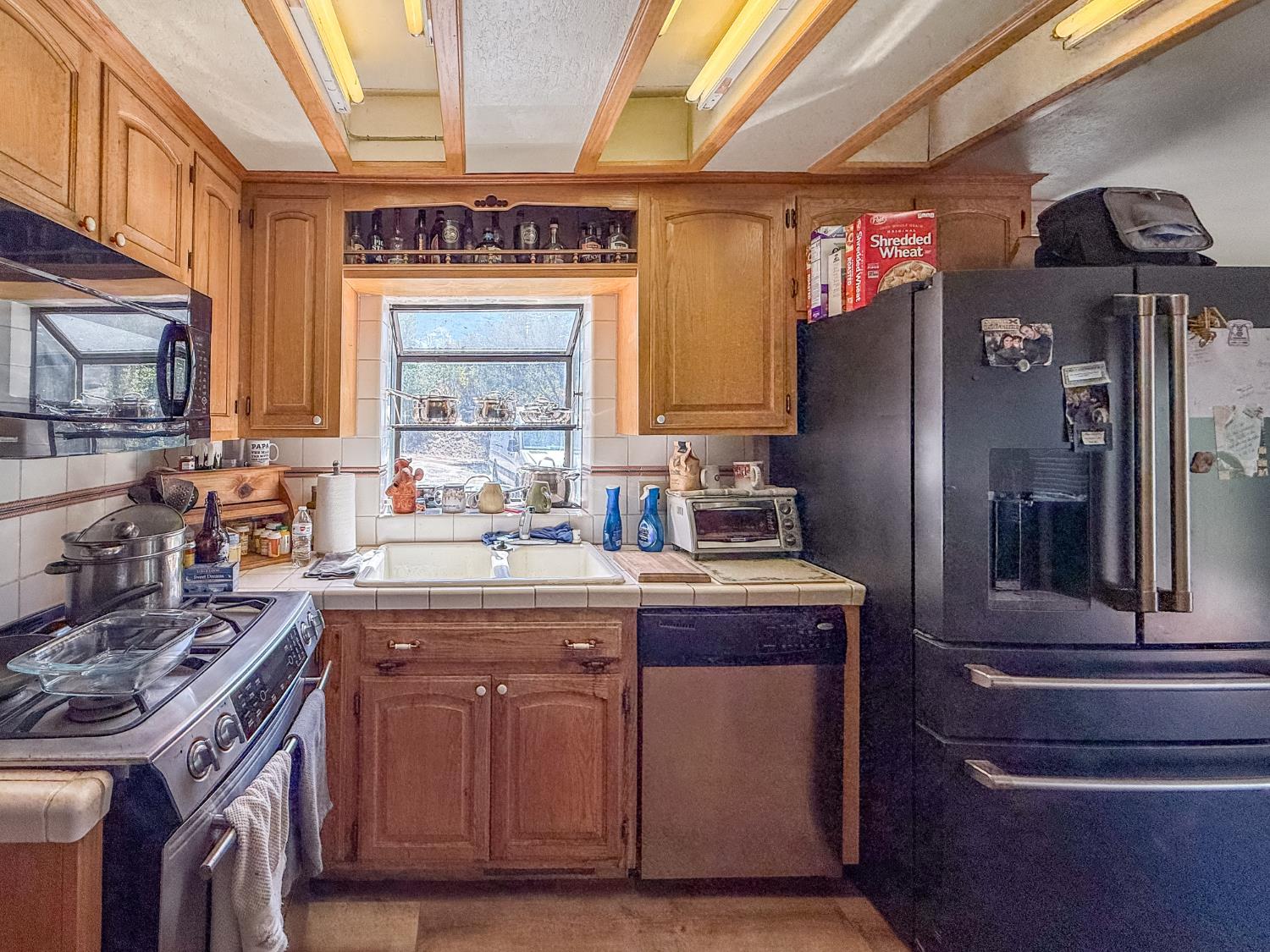 42306 Snowline Ct, Oakhurst, CA 93644