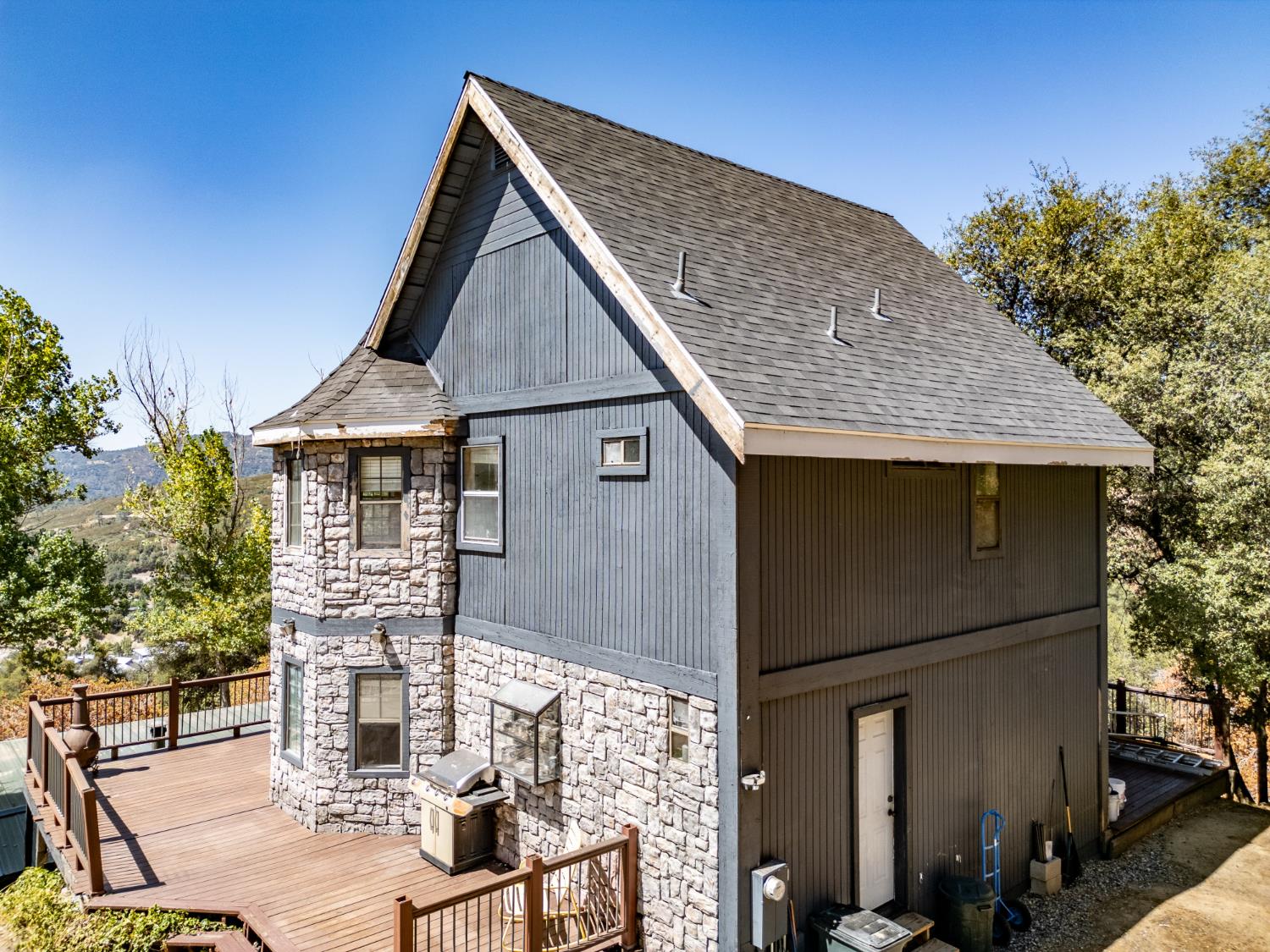 42306 Snowline Ct, Oakhurst, CA 93644