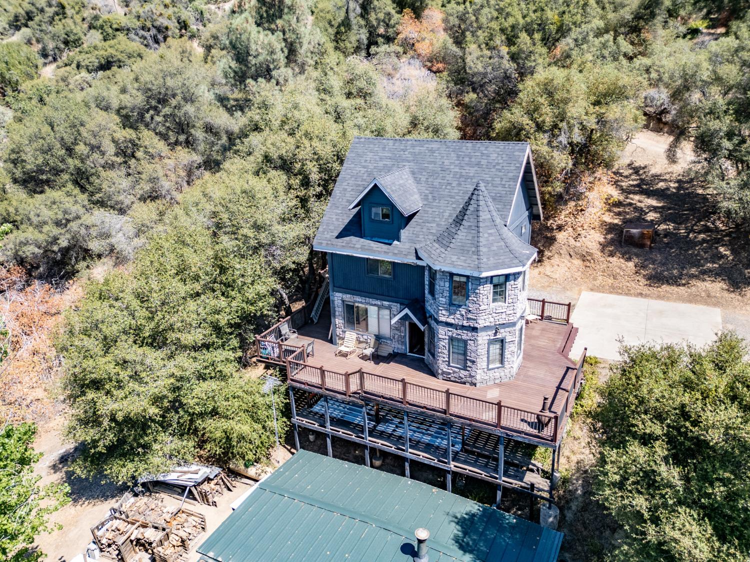 42306 Snowline Ct, Oakhurst, CA 93644