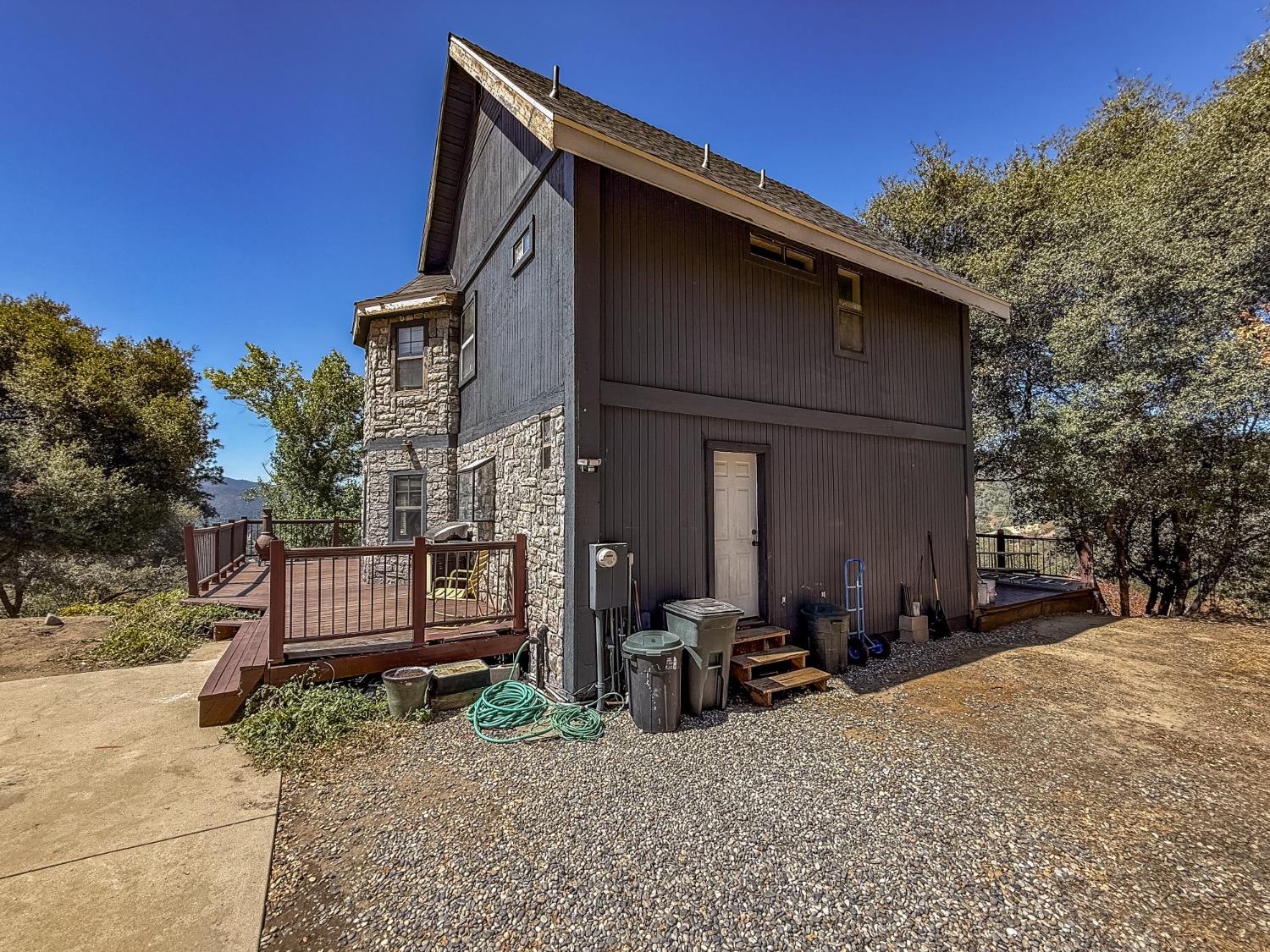 42306 Snowline Ct, Oakhurst, CA 93644