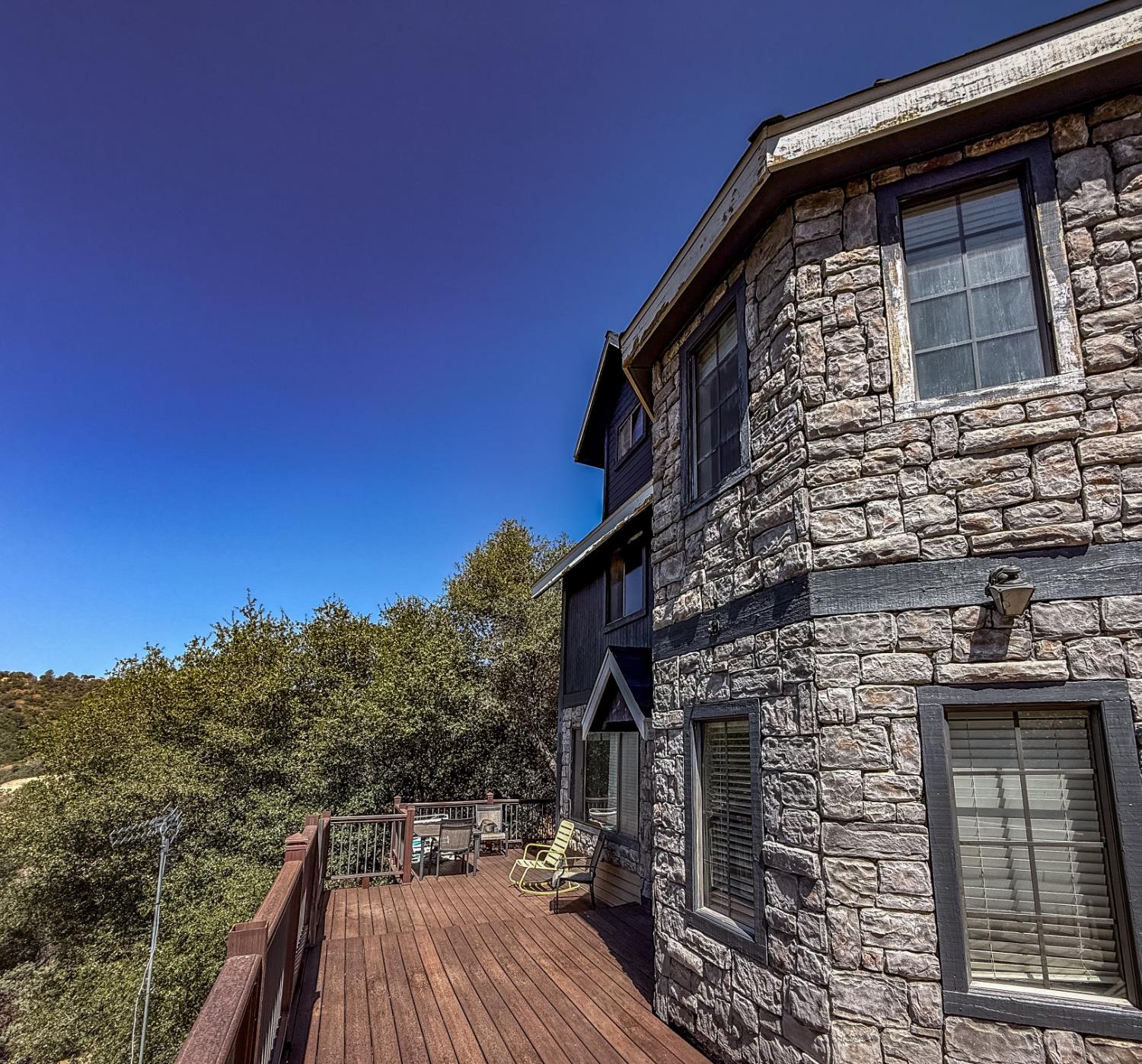 42306 Snowline Ct, Oakhurst, CA 93644