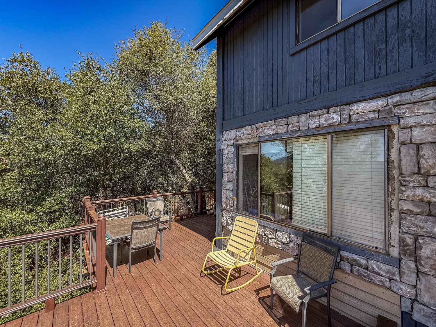 42306 Snowline Ct, Oakhurst, CA 93644