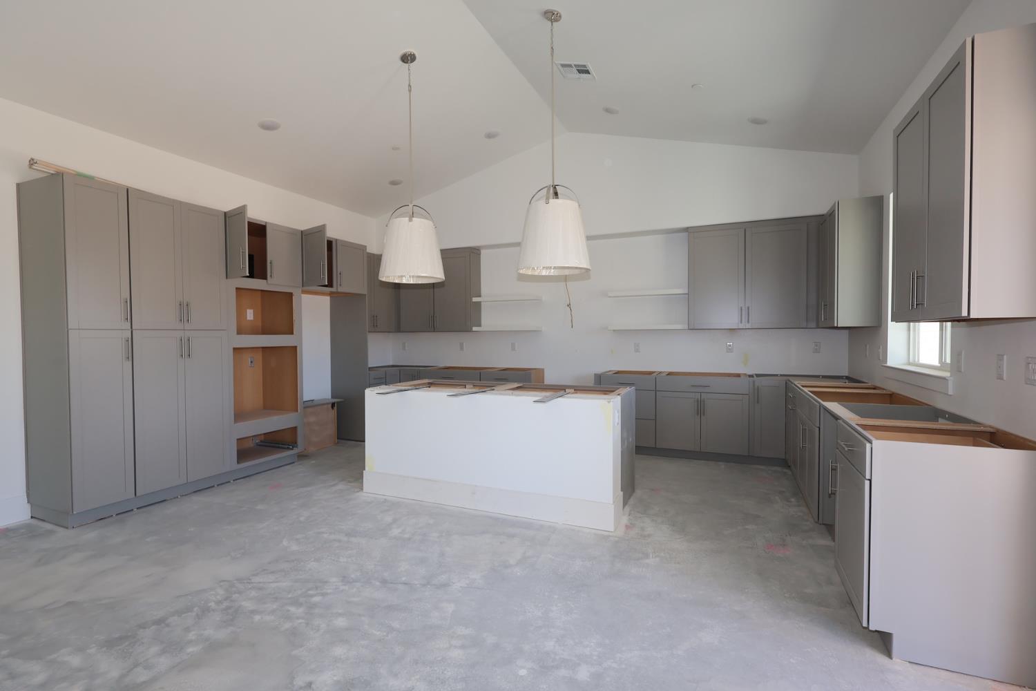 17055 Ta-Wan-Ka Rd, Apple Valley, CA 92307