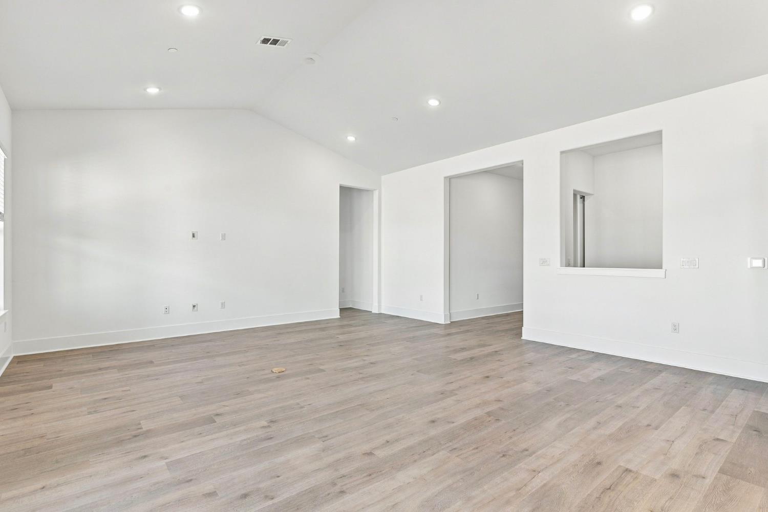 17055 Ta-Wan-Ka Rd, Apple Valley, CA 92307