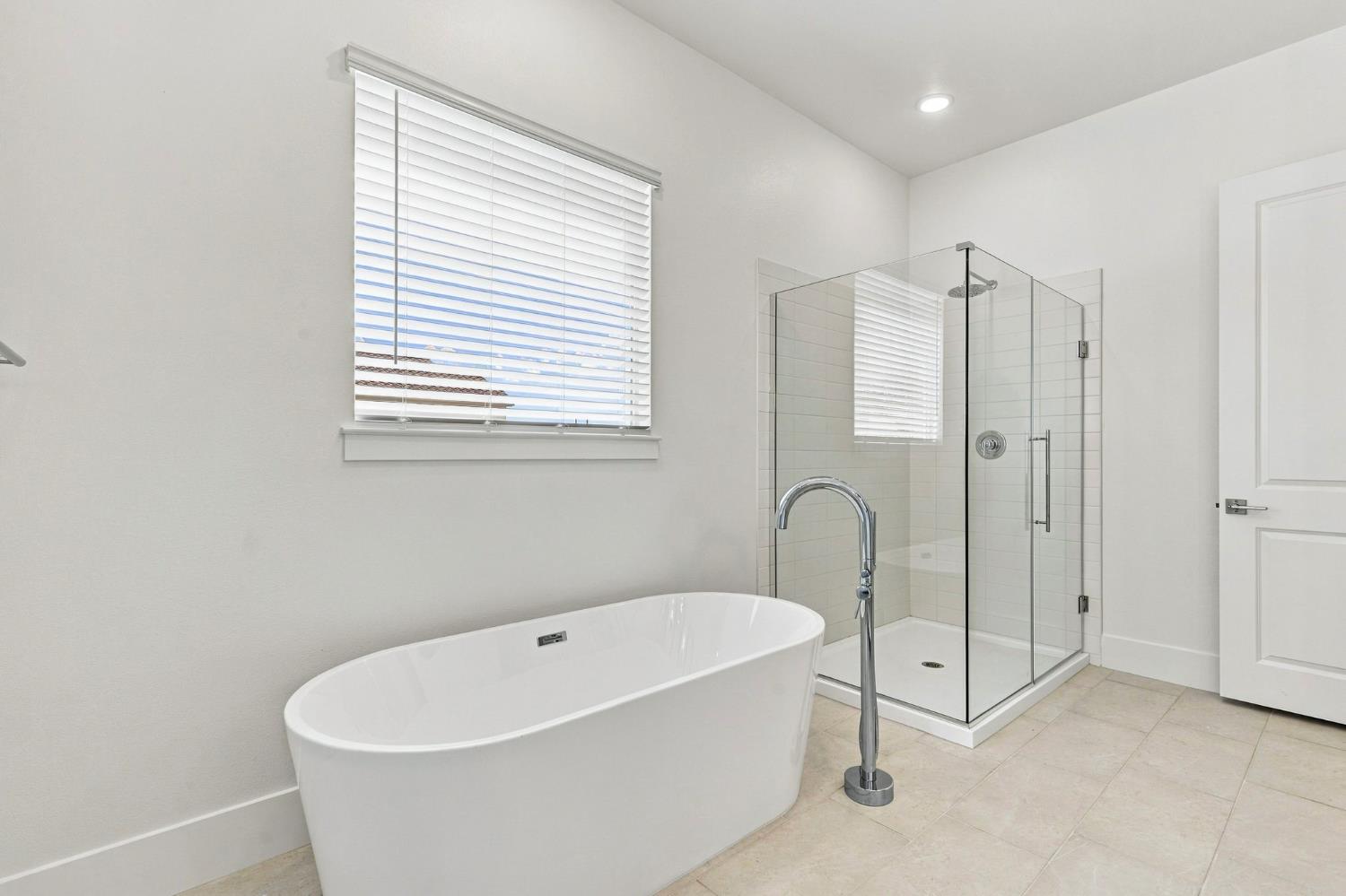 17055 Ta-Wan-Ka Rd, Apple Valley, CA 92307