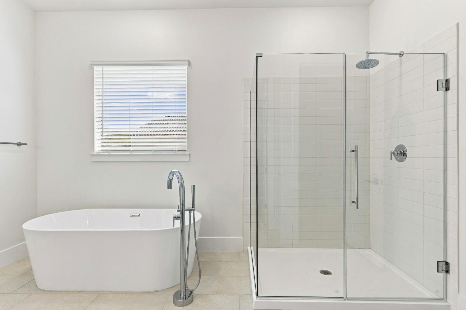 17055 Ta-Wan-Ka Rd, Apple Valley, CA 92307