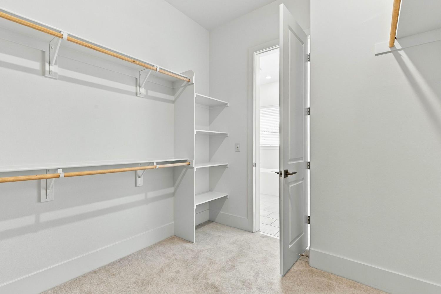17055 Ta-Wan-Ka Rd, Apple Valley, CA 92307