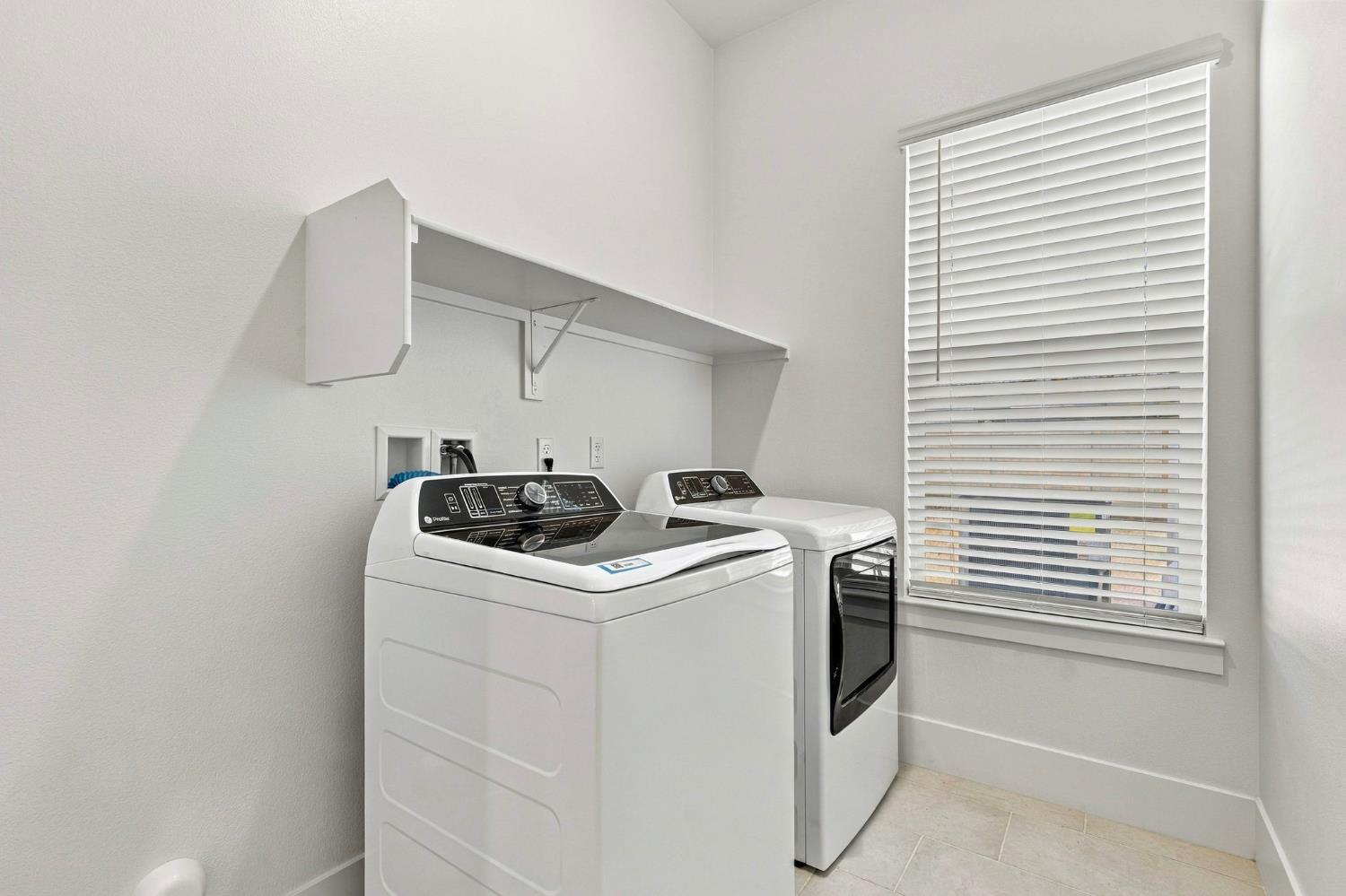 17055 Ta-Wan-Ka Rd, Apple Valley, CA 92307
