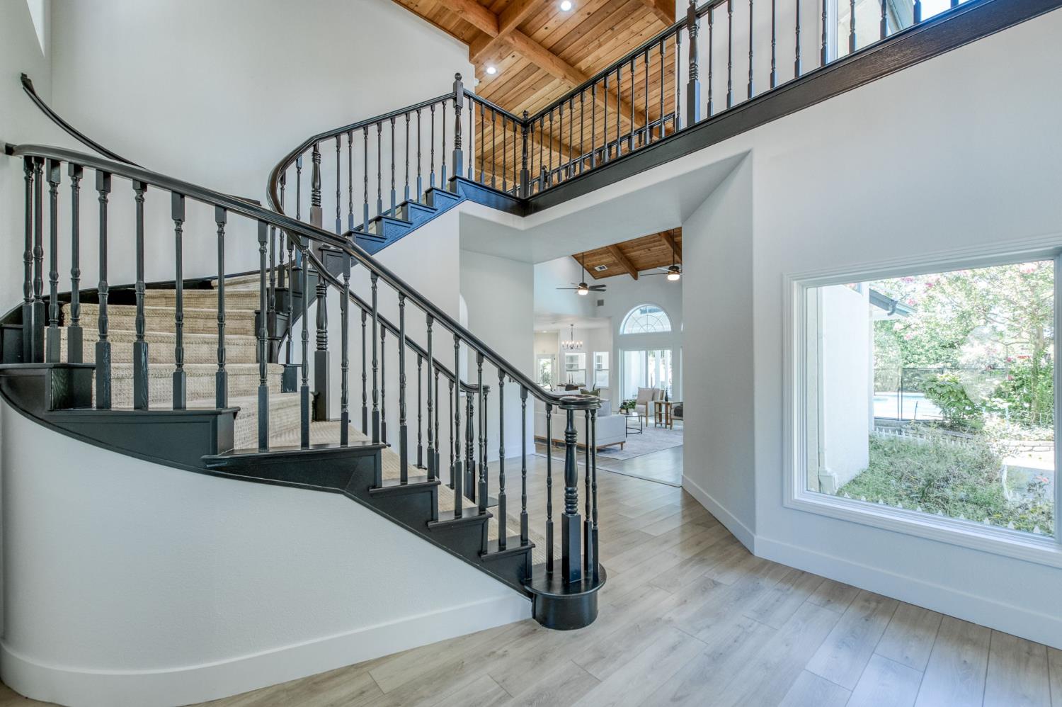 9935 N Madison Ridge Rd, Fresno, CA 93720