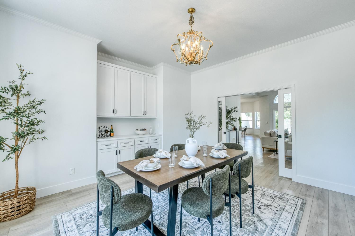 9935 N Madison Ridge Rd, Fresno, CA 93720