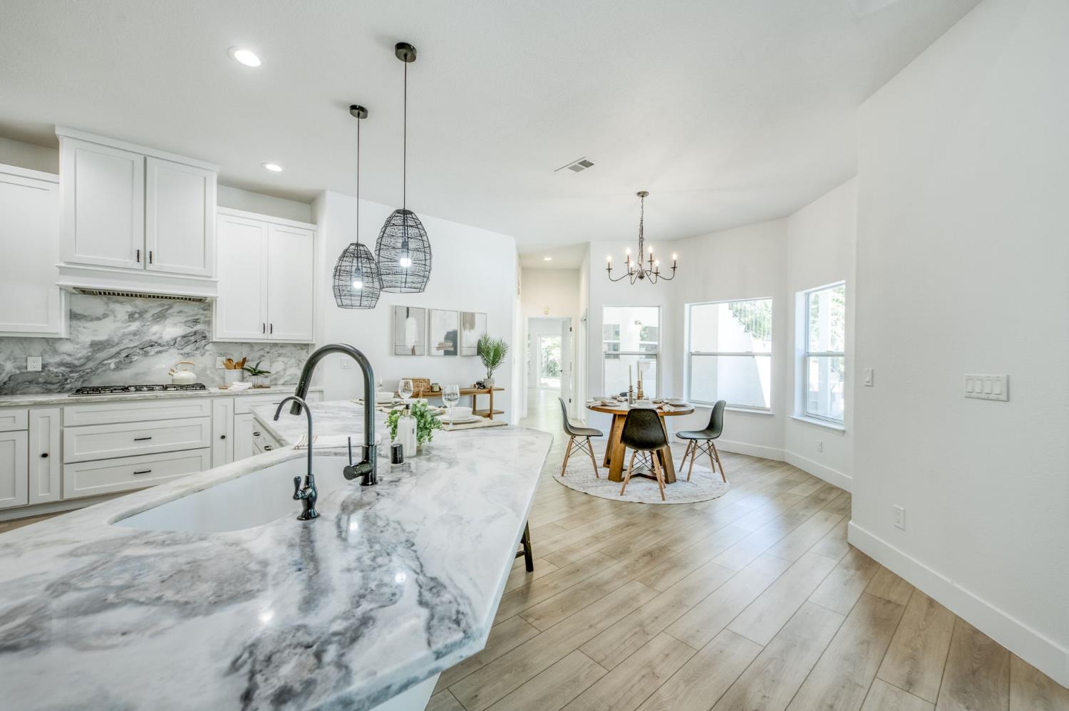 9935 N Madison Ridge Rd, Fresno, CA 93720