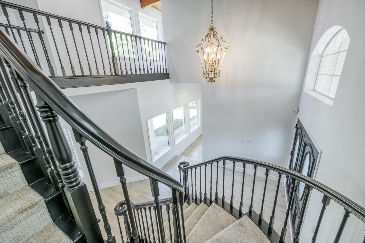 9935 N Madison Ridge Rd, Fresno, CA 93720