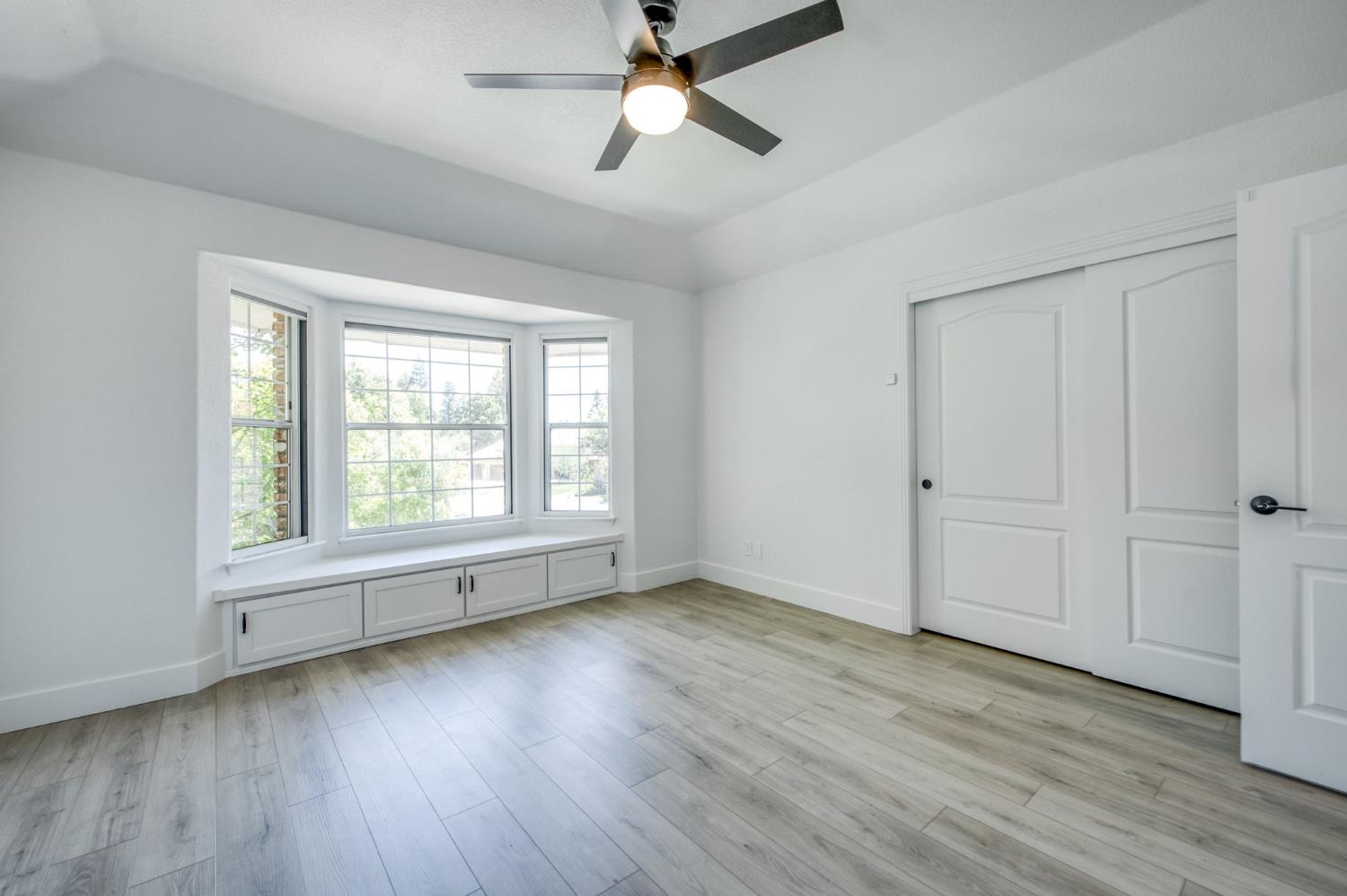 9935 N Madison Ridge Rd, Fresno, CA 93720