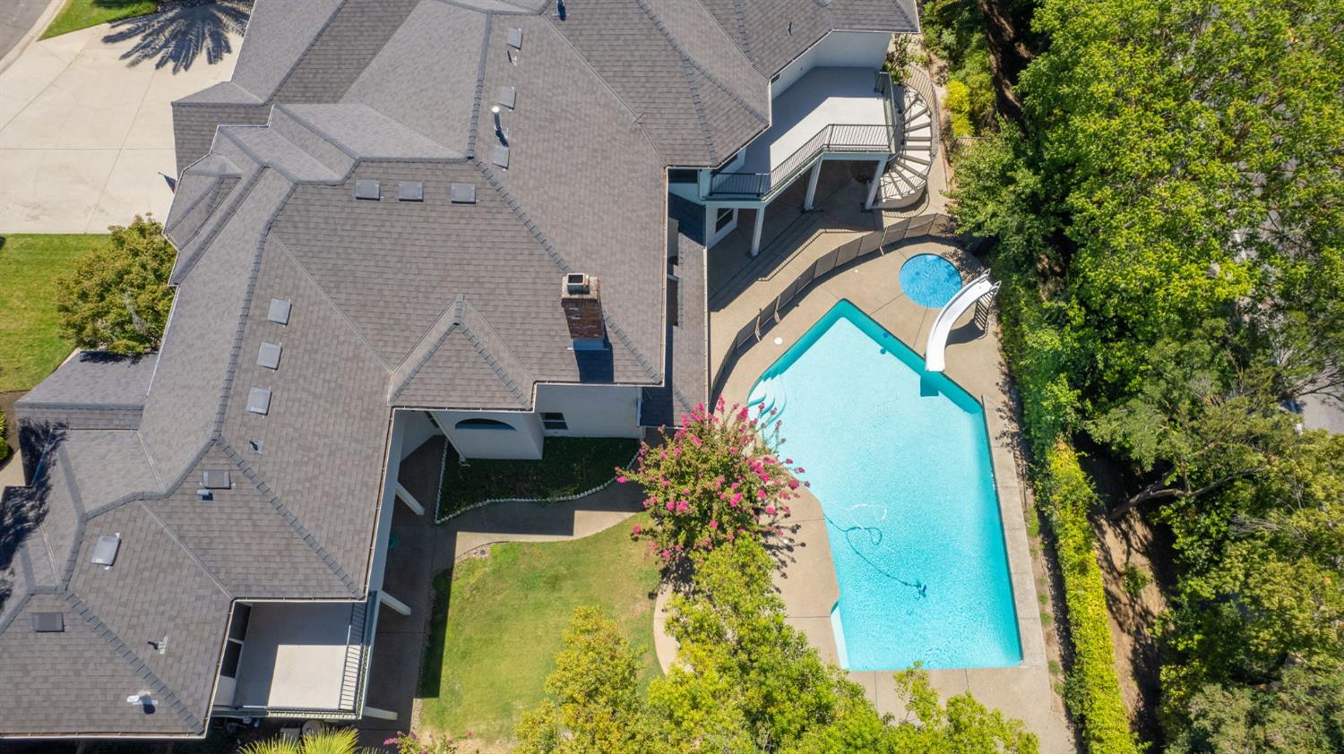 9935 N Madison Ridge Rd, Fresno, CA 93720