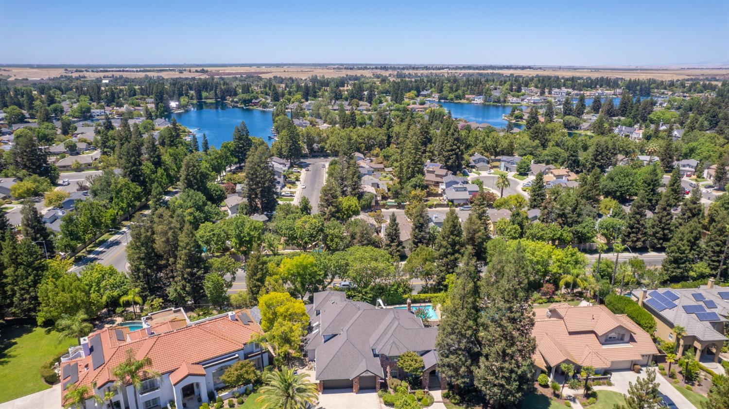 9935 N Madison Ridge Rd, Fresno, CA 93720