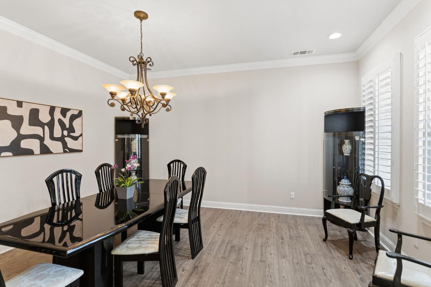 10788 N Golden Eagle Dr, Fresno, CA 93730
