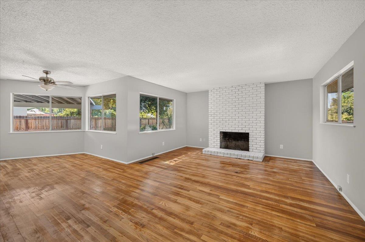 277 W Browning Ave, Fresno, CA 93704