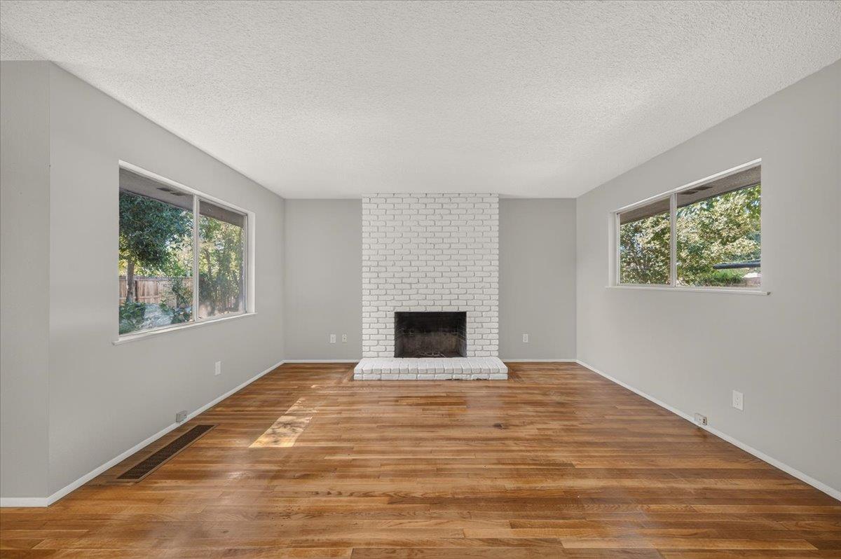 277 W Browning Ave, Fresno, CA 93704
