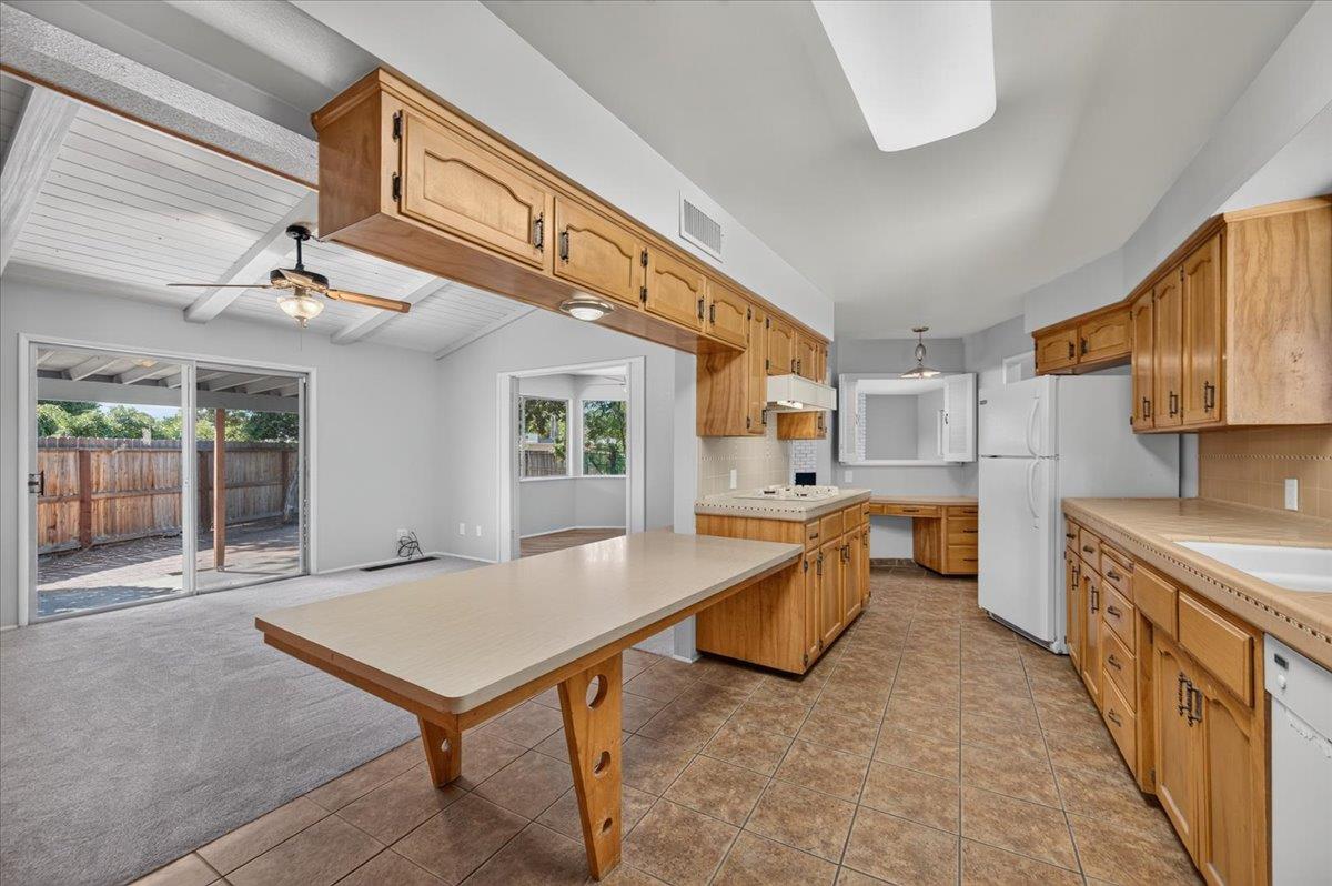 277 W Browning Ave, Fresno, CA 93704
