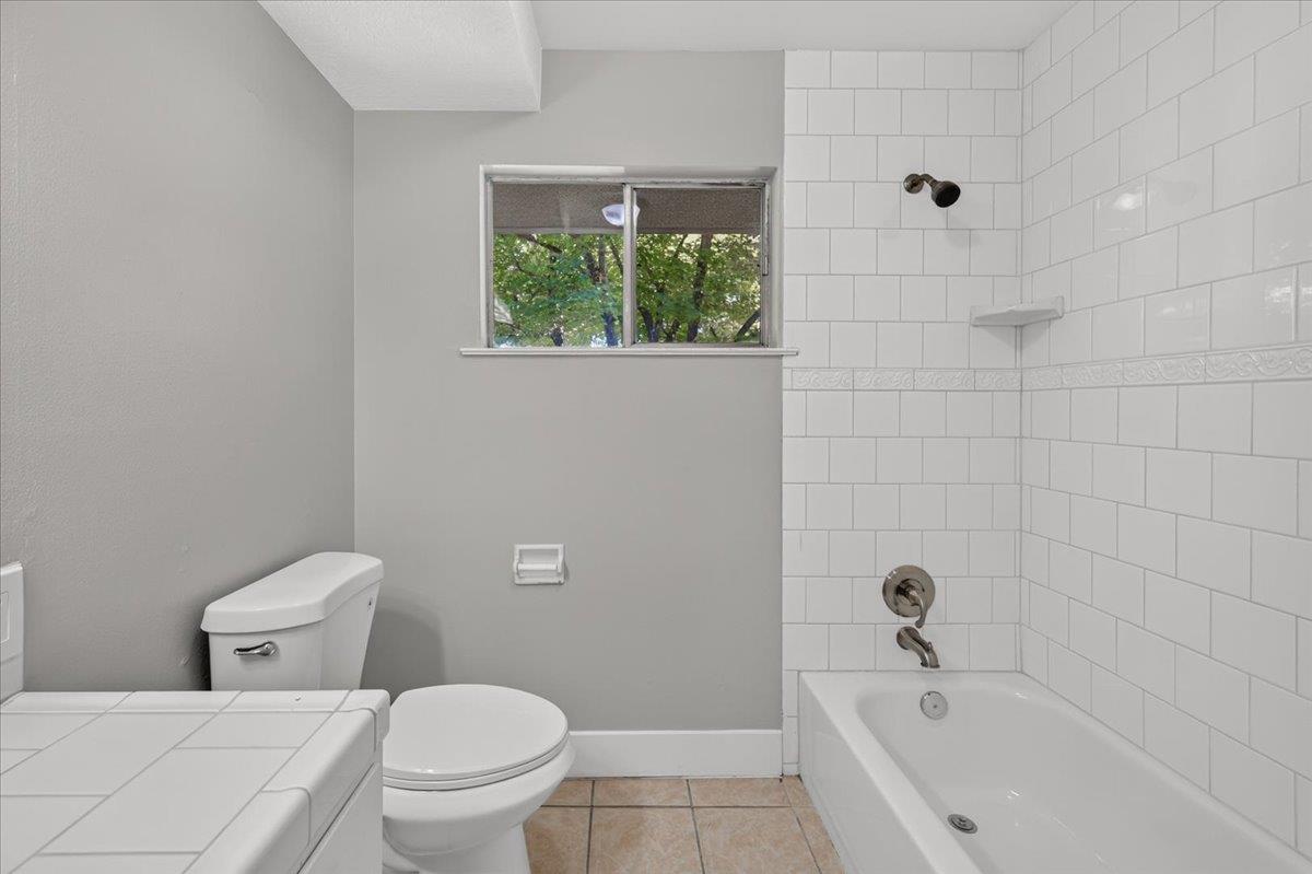 277 W Browning Ave, Fresno, CA 93704