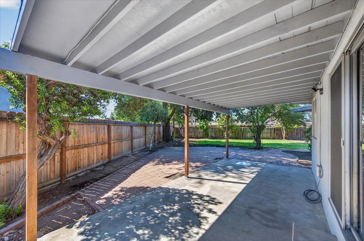 277 W Browning Ave, Fresno, CA 93704