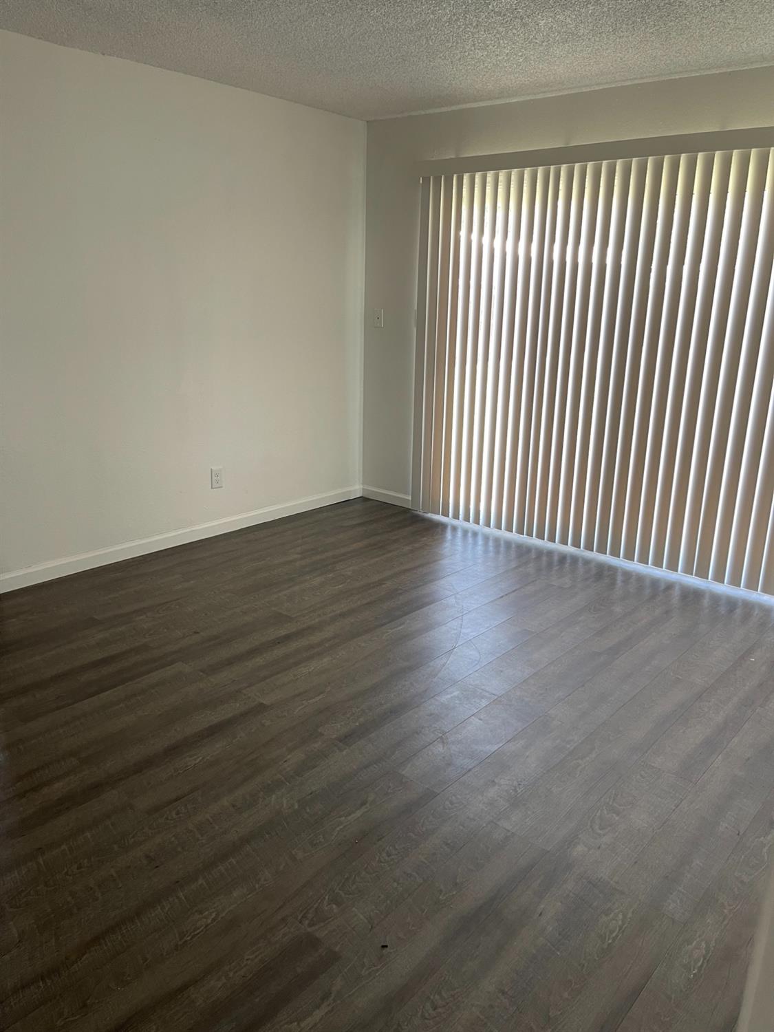 917 Sherman Ave, Corcoran, CA 93212