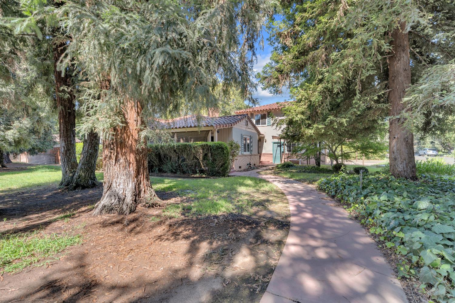 3662 N Wishon Ave, Fresno, CA 93704